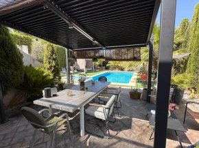 Espectacular alojamiento con Piscina en Llíria
